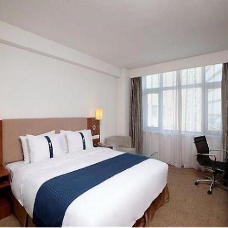 Holiday Inn Express Tianjin Binhai Eksteriør billede