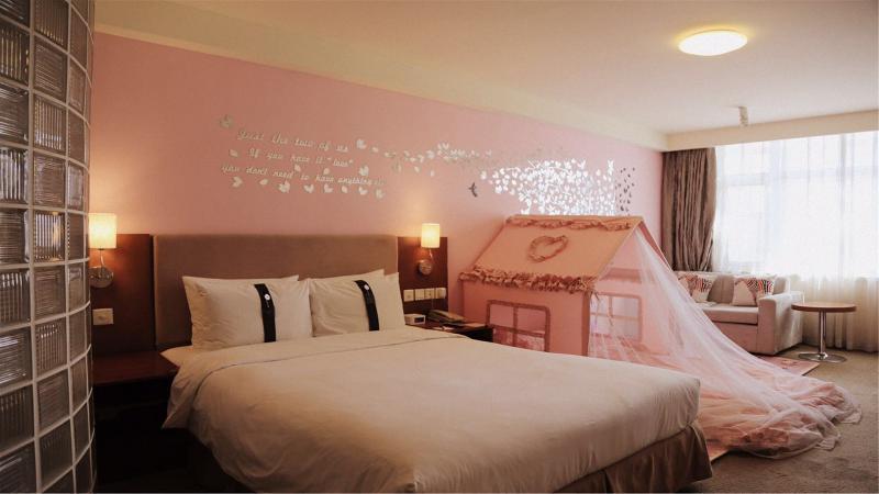 Holiday Inn Express Tianjin Binhai Eksteriør billede